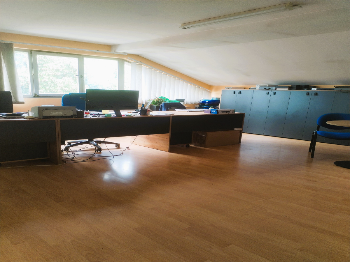 Užice, Srbija, ,1 KupatiloBathrooms,Poslovni prostor,Izdavanje - Ponuda,1972