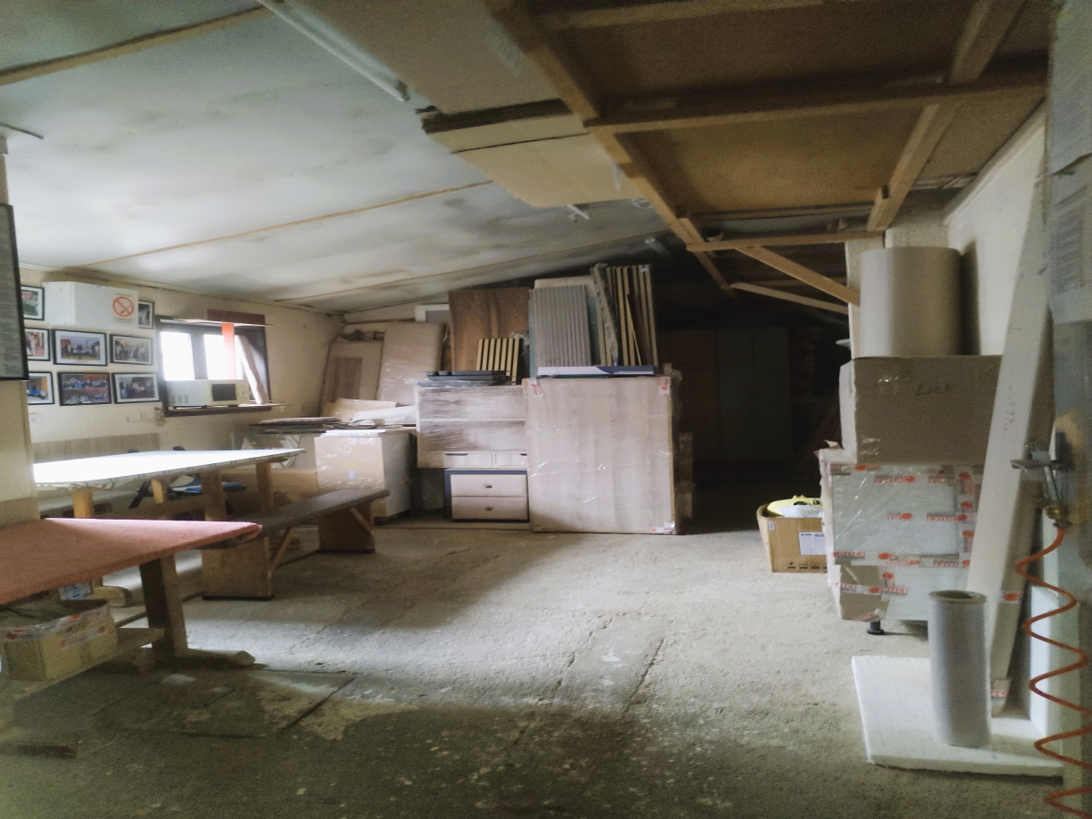 Užice, Srbija, ,1 KupatiloBathrooms,Poslovni prostor,Izdavanje - Ponuda,1972