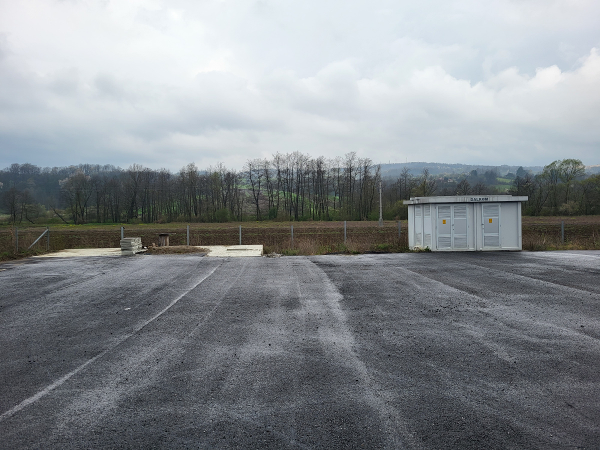 Gornji Milanovac, Srbija, 7 Sobe Sobe,2 BathroomsBathrooms,Poslovni prostor,Prodaja - Ponuda,2,2006