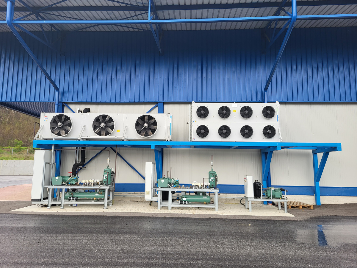 Gornji Milanovac, Srbija, 7 Sobe Sobe,2 BathroomsBathrooms,Poslovni prostor,Prodaja - Ponuda,2,2006