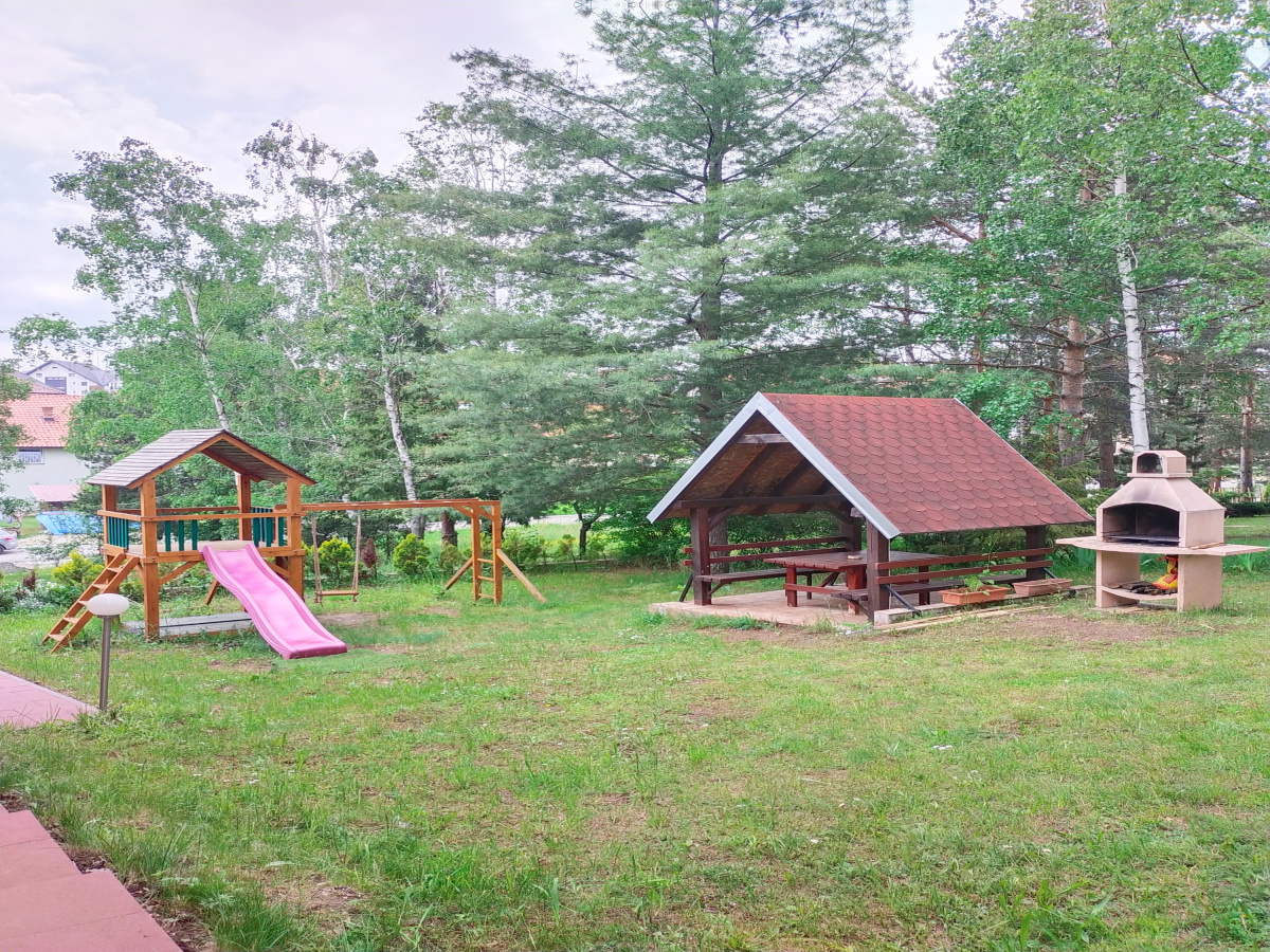 Obudojevica, Zlatibor, Srbija, 7 Spavaće sobe Spavaće sobe, ,5 BathroomsBathrooms,Vila,Prodaja - Ponuda,1,1810