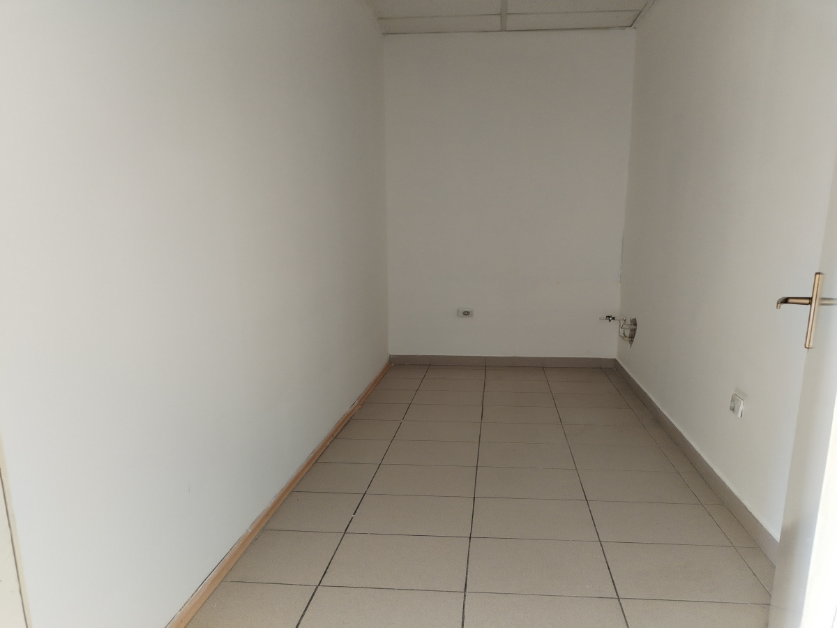 Dimitrija Tucovića, Užice, Srbija, 2 Sobe Sobe,1 KupatiloBathrooms,Poslovni prostor,Prodaja - Ponuda,1858